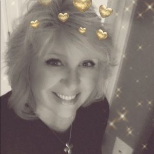 Meet your Posher, Lori